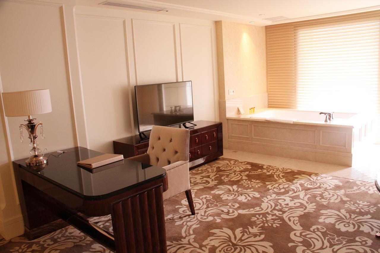 Lake Piedmont International Hotel Kanton Exterior foto